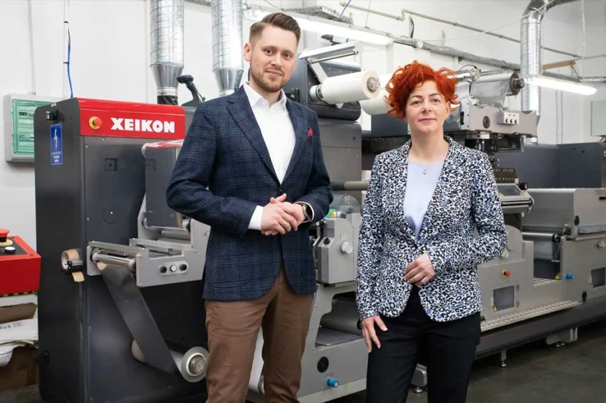 Etilab responds to demands for faster delivery  and special embellishments with Xeikon Thumb